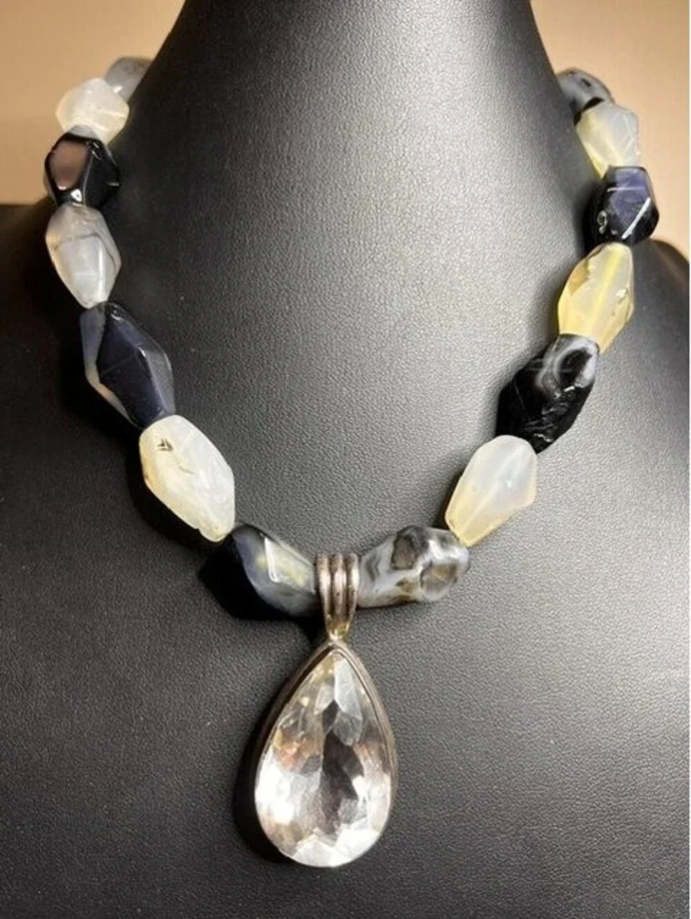 B6561 Vintage Statement Necklace Sterling Silver Rock Crystal Agate Pendant 17